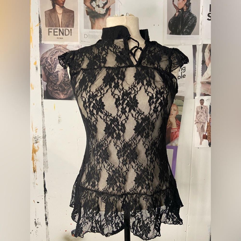 Black blosse